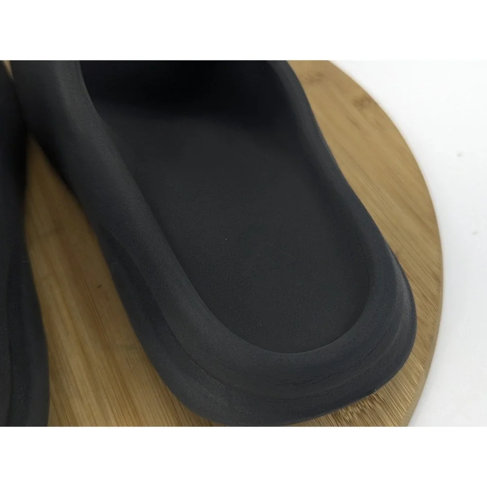 Adidas Yeezy Slide Onyx Sandals Slip On Size 8 Comfort Casual Streetwear